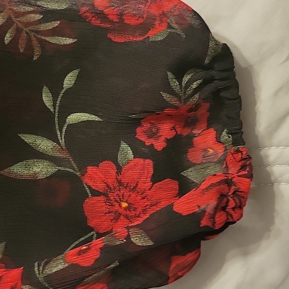 Floral print blouse - Picture 7 of 8